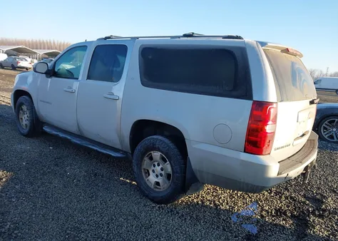 2011 Chevrolet Suburban 1500 Lt1 z USA, uszkodzony, nr VIN 1GNSKJE36BR157744